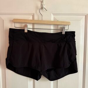 Women's Lululemon Low Rise Speed Up Shorts 2.5"